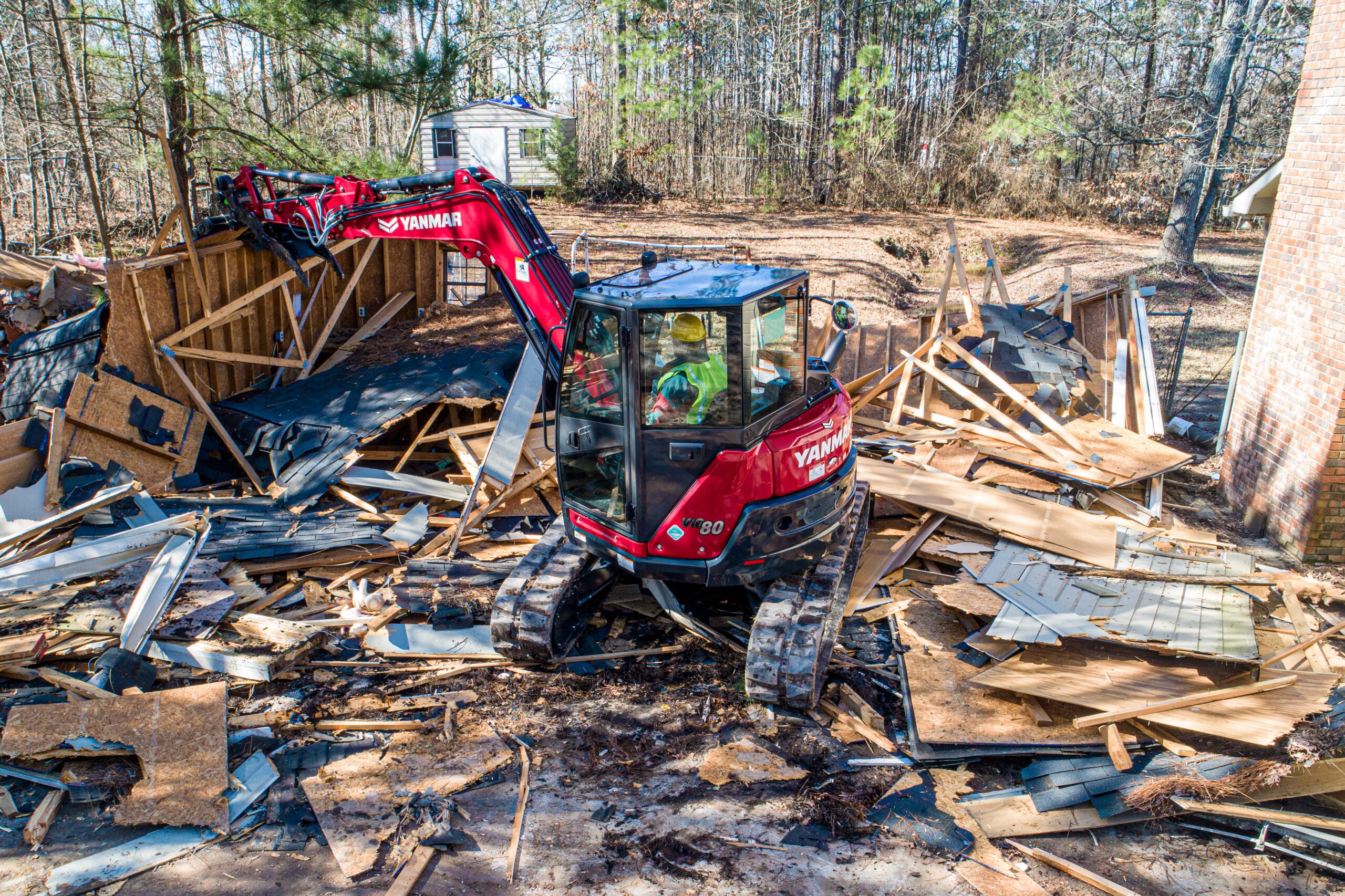 Yanmar Compact Equipment: mini excavator ViO80